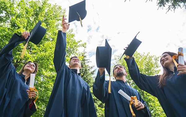 如何申请留学研究生?一篇文章帮你全搞定!(图1)